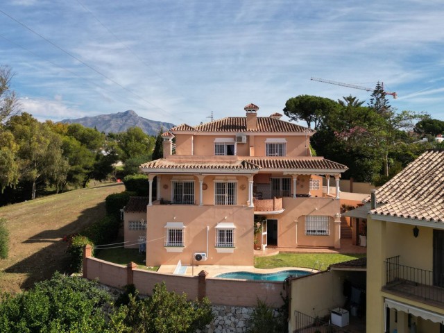6 Bedrooms Villa in San Pedro de Alcántara