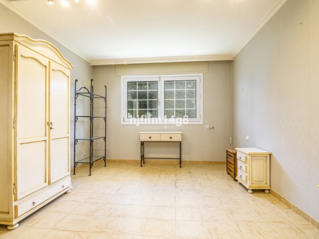 5 Sovrums Villa i Las Brisas