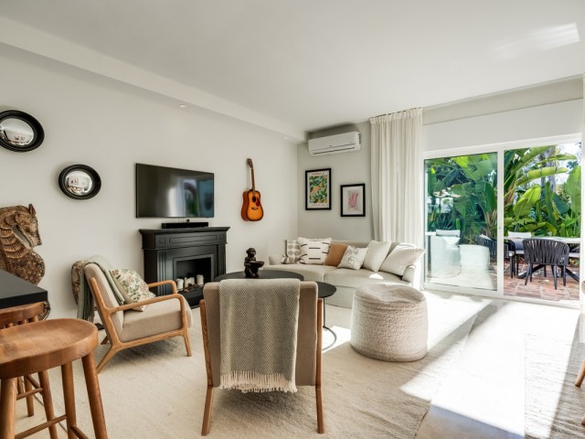 3 Slaapkamer Rijtjeshuis in Nueva Andalucía