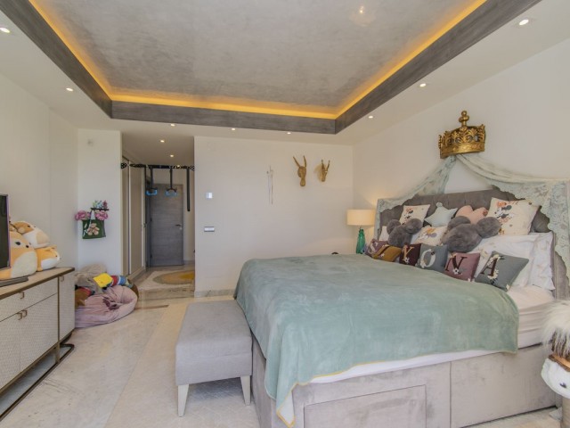 4 Bedrooms Apartment in Sierra Blanca