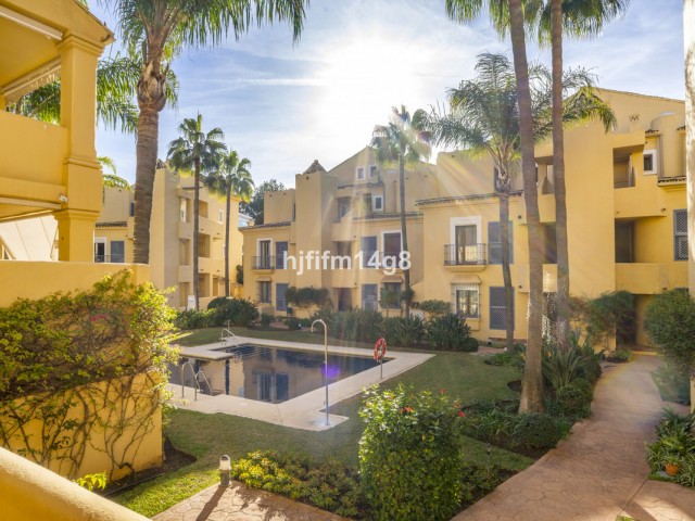 Apartamento con 3 Dormitorios  en The Golden Mile