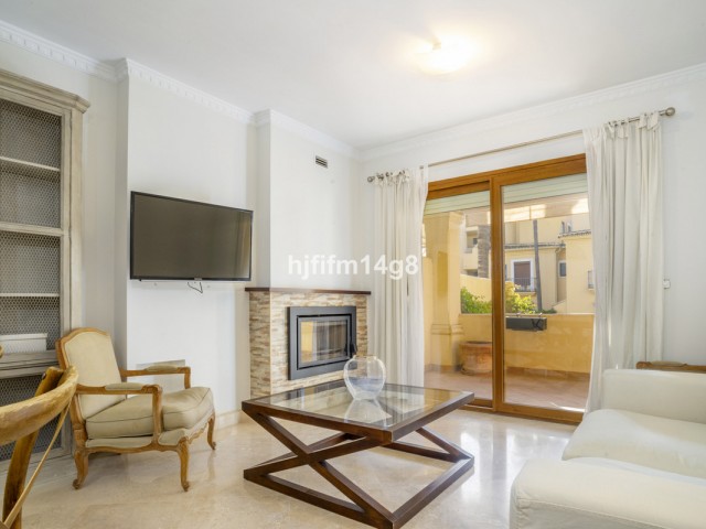 Apartamento con 3 Dormitorios  en The Golden Mile