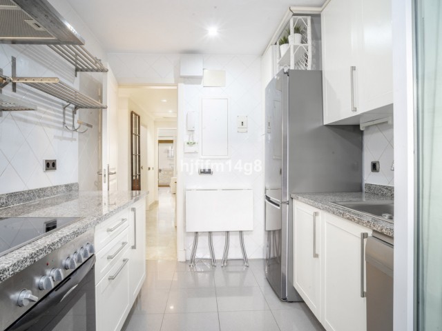 Apartamento con 3 Dormitorios  en The Golden Mile