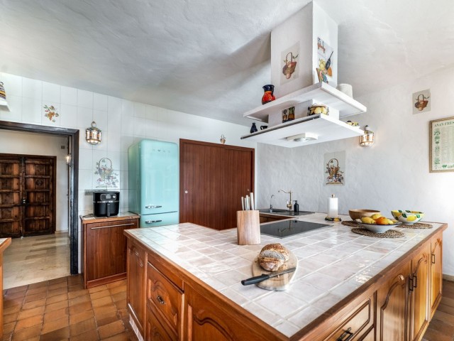 4 Schlafzimmer Villa in Valtocado