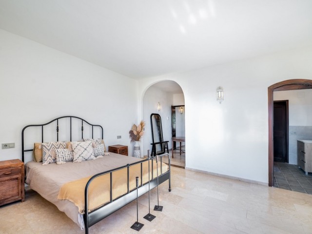 4 Schlafzimmer Villa in Valtocado