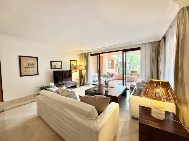 3 Bedrooms Apartment in San Pedro de Alcántara