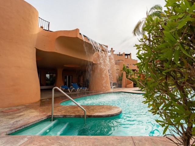 5 Bedrooms Townhouse in Riviera del Sol