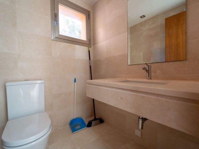 5 Bedrooms Townhouse in Riviera del Sol