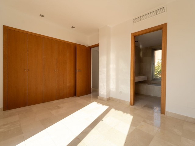 5 Bedrooms Townhouse in Riviera del Sol