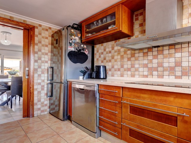 Maison mitoyenne avec 3 Chambres  à Manilva