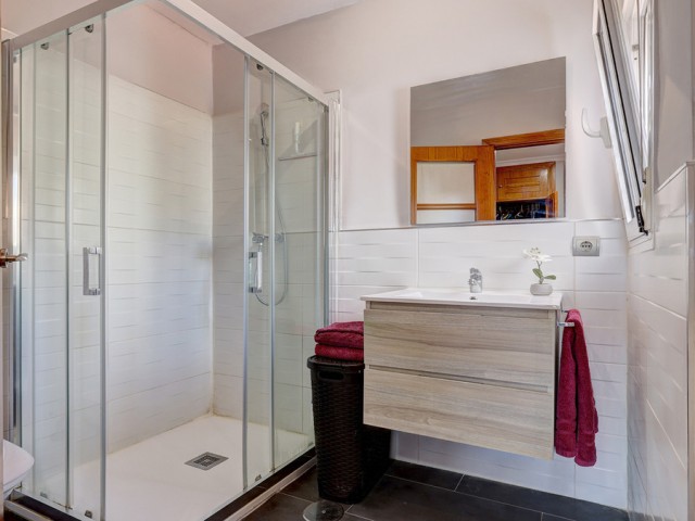 Maison mitoyenne avec 3 Chambres  à Manilva