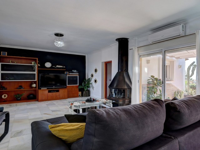 Maison mitoyenne avec 3 Chambres  à Manilva