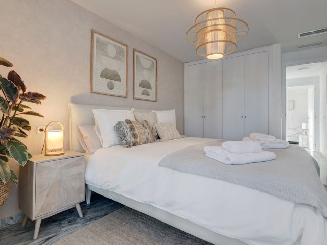 Penthouse avec 4 Chambres  à Bahía de Marbella