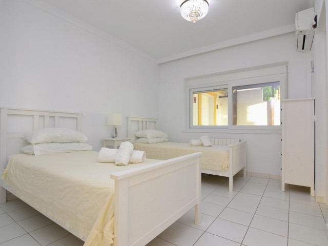 7 Schlafzimmer Villa in Torremuelle