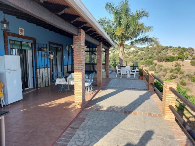 Villa con 3 Dormitorios  en La Cala de Mijas