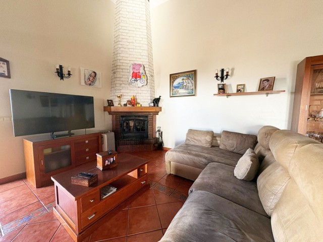 Villa con 3 Dormitorios  en La Cala de Mijas