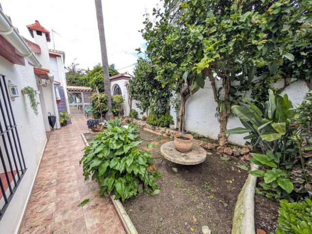 Villa con 3 Dormitorios  en El Rosario