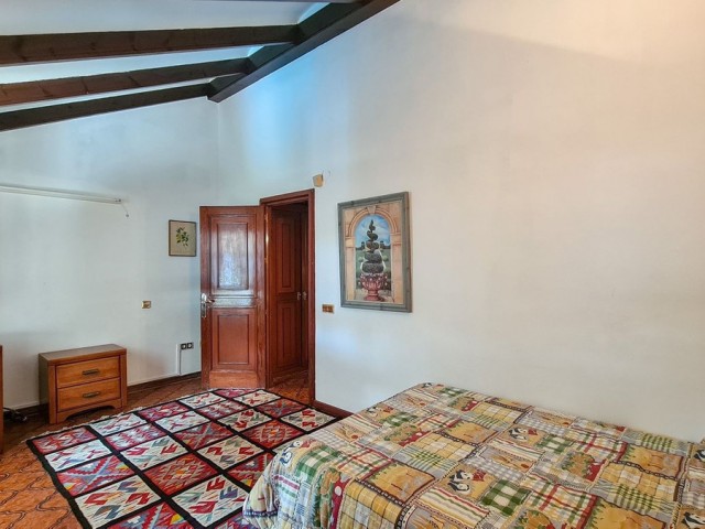 9 Sovrums Villa i Cabopino