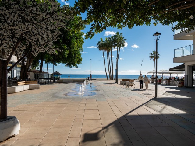 2 Bedrooms Townhouse in Estepona