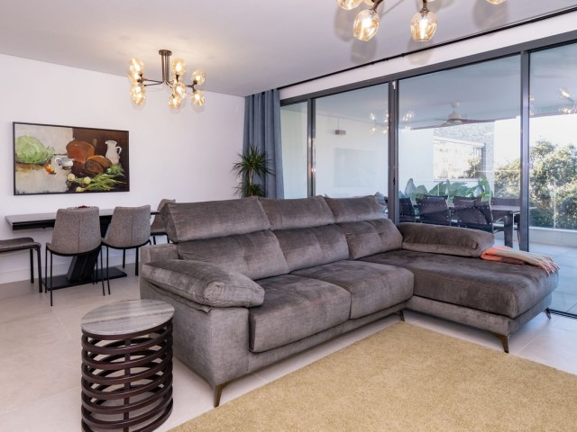 Appartement avec 3 Chambres  à Cabopino