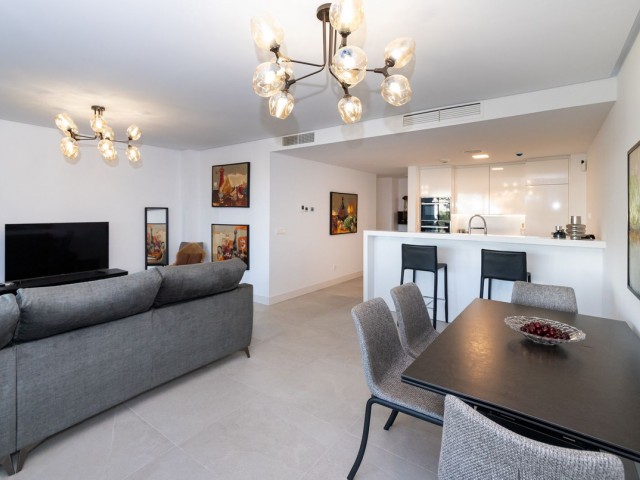 Appartement avec 3 Chambres  à Cabopino