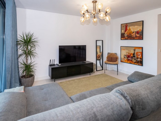 Appartement avec 3 Chambres  à Cabopino