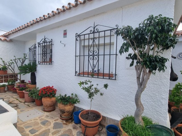 Villa, San Luis de Sabinillas, R4937530