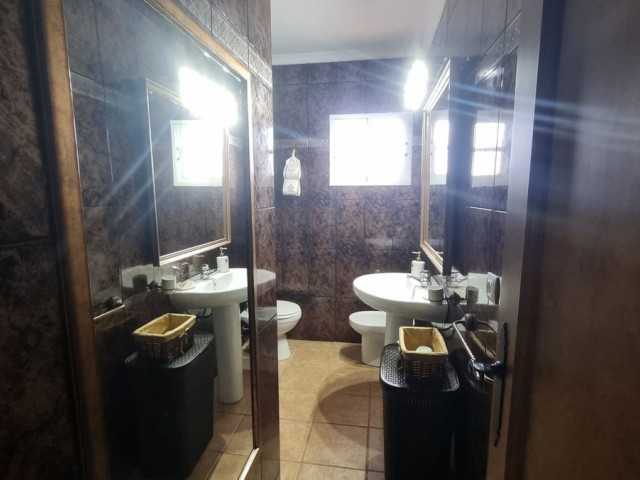 3 Schlafzimmer Villa in San Luis de Sabinillas