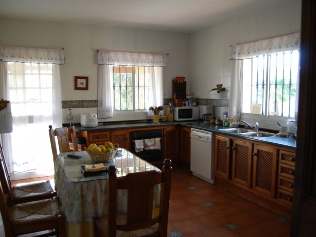 4 Bedrooms Villa in Alhaurín de la Torre