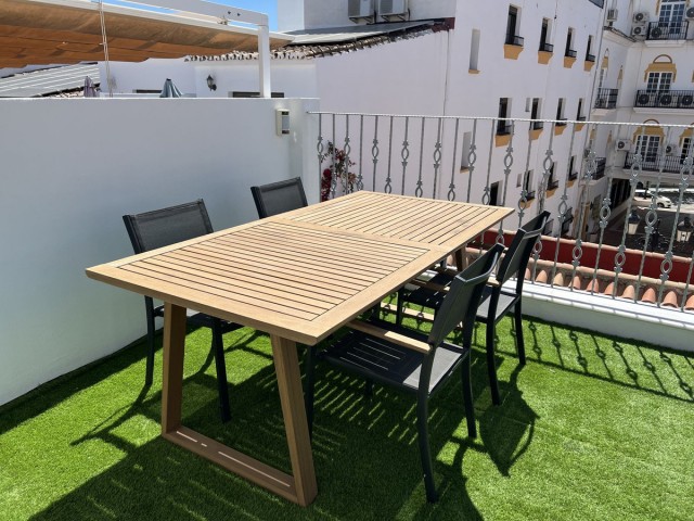 Adosado con 3 Dormitorios  en Marbella