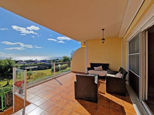 Apartamento con 3 Dormitorios  en Cabopino