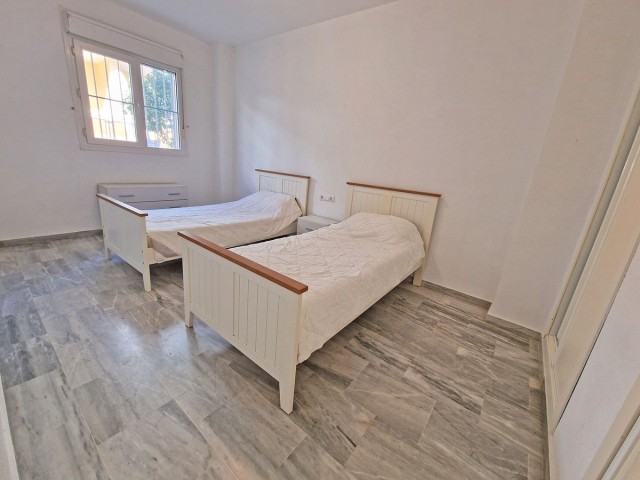 Apartamento con 3 Dormitorios  en Cabopino