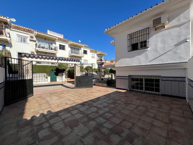 Villa con 5 Dormitorios  en Fuengirola