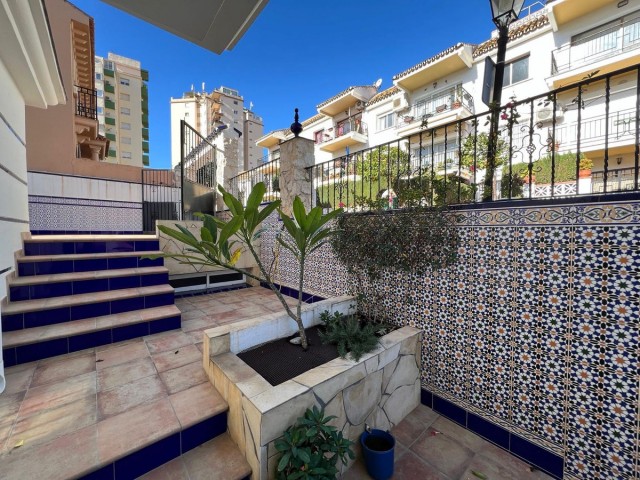 Villa con 5 Dormitorios  en Fuengirola