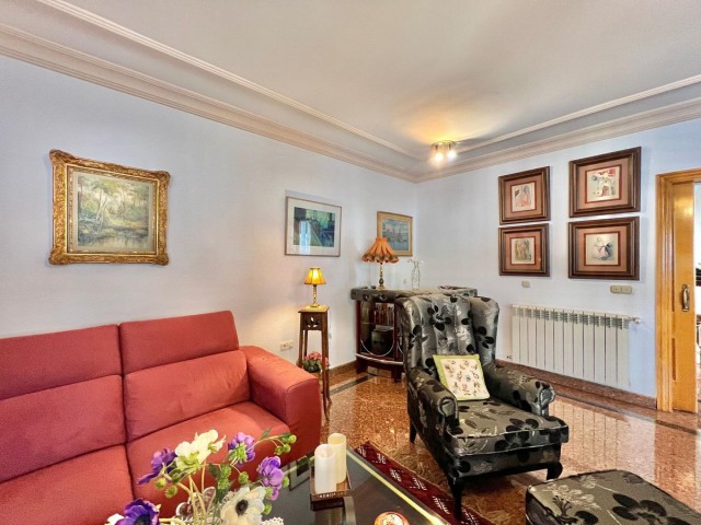 Villa con 5 Dormitorios  en Fuengirola