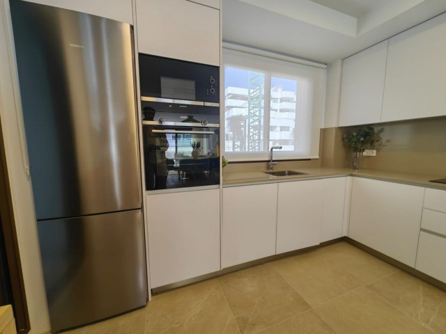 4 Bedrooms Apartment in Estepona