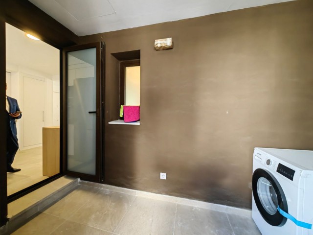 4 Bedrooms Apartment in Estepona