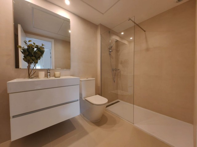 4 Bedrooms Apartment in Estepona