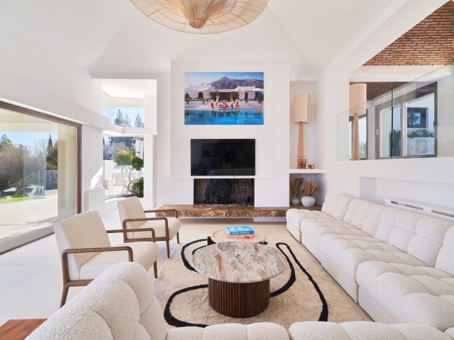 Villa avec 6 Chambres  à San Pedro de Alcántara