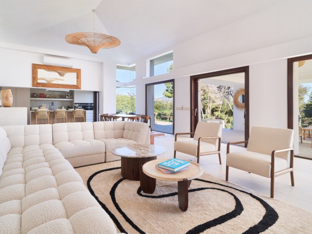 Villa avec 6 Chambres  à San Pedro de Alcántara