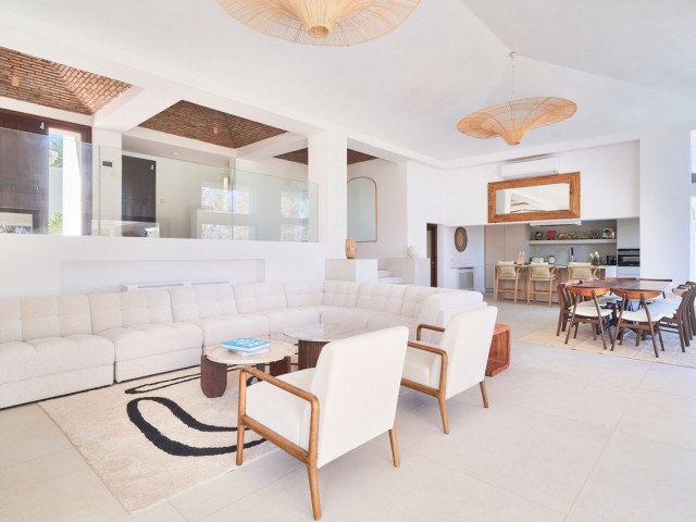 Villa avec 6 Chambres  à San Pedro de Alcántara