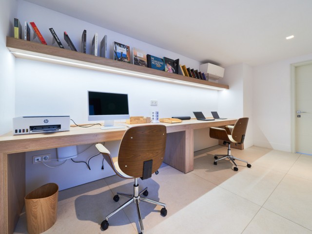 Villa avec 6 Chambres  à San Pedro de Alcántara