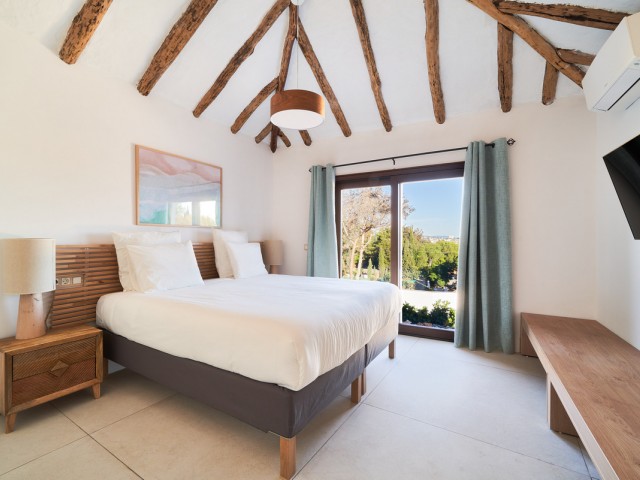 Villa avec 6 Chambres  à San Pedro de Alcántara