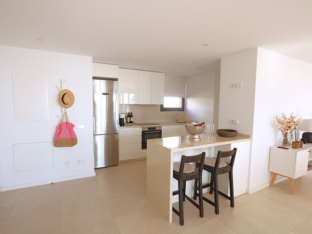 Apartamento con 2 Dormitorios  en Carvajal