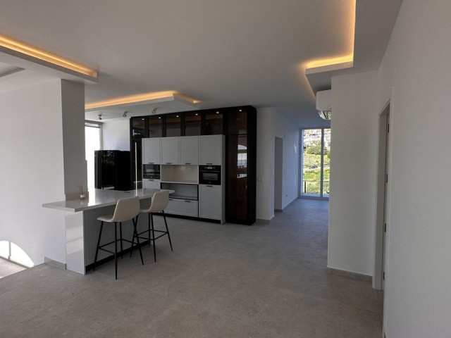 Villa, La Duquesa, R4917181