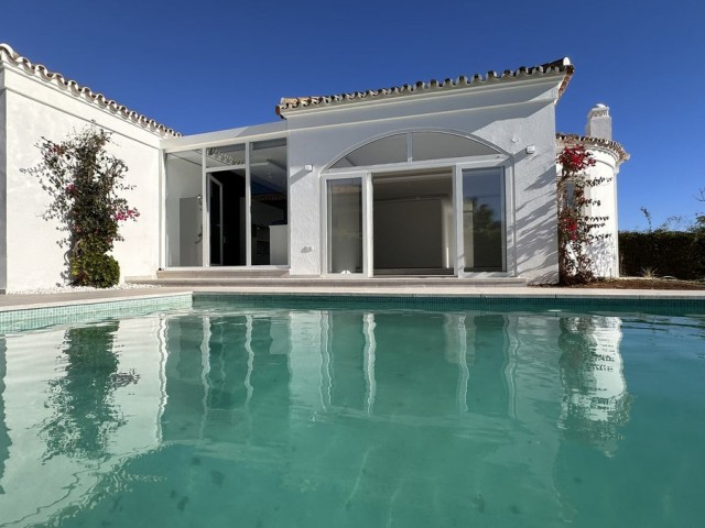 4 Sovrums Villa i La Duquesa