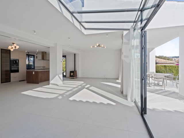 4 Sovrums Villa i Elviria