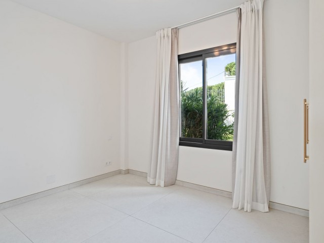 4 Sovrums Villa i Elviria