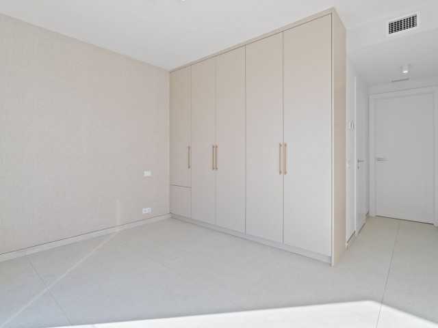 4 Soveroms Villa i Elviria