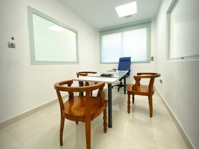 Liikekiinteistö, Benalmadena, R4943410